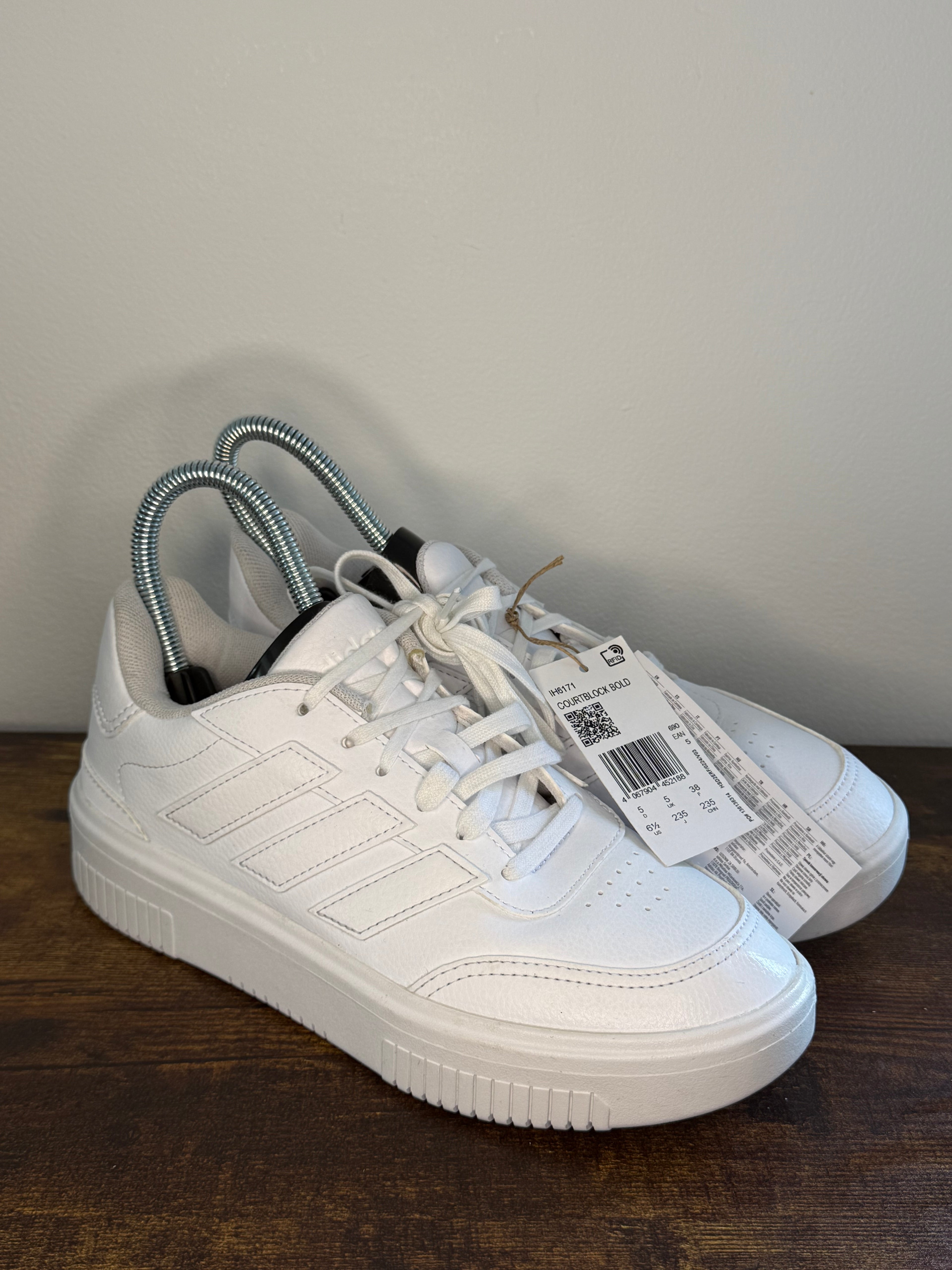 Adidas Courtblock Bold -  White