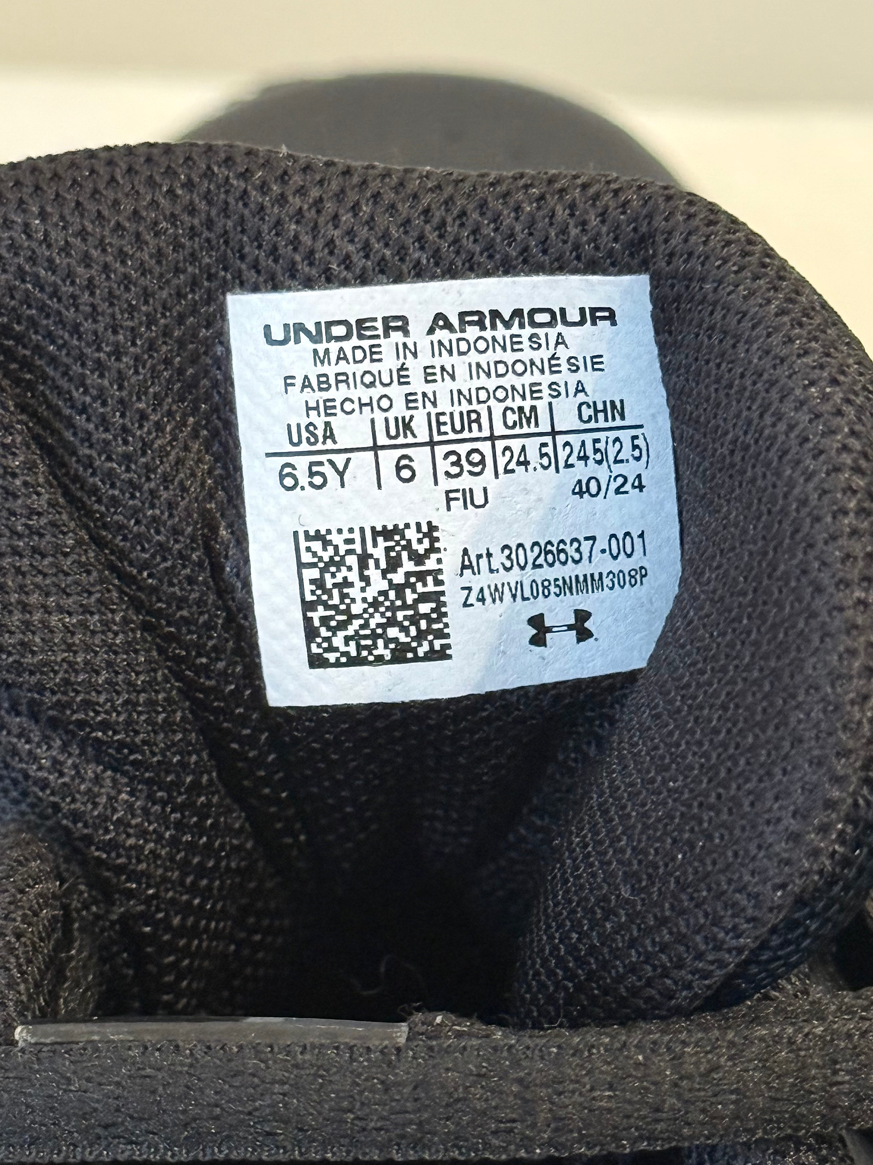 Under Armour Gs Zone Bb 2 - Black