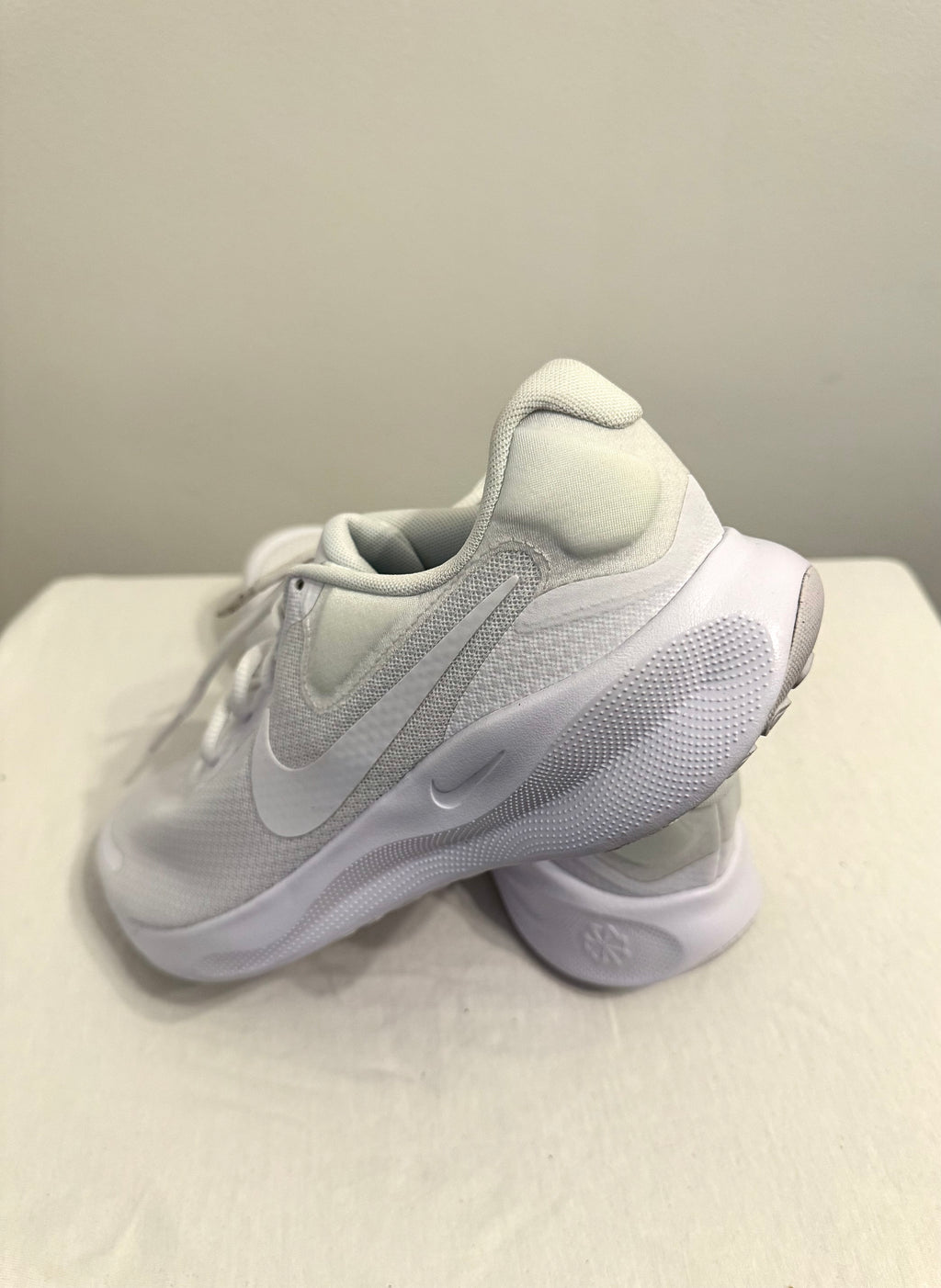 Nike Revolution 7 - White