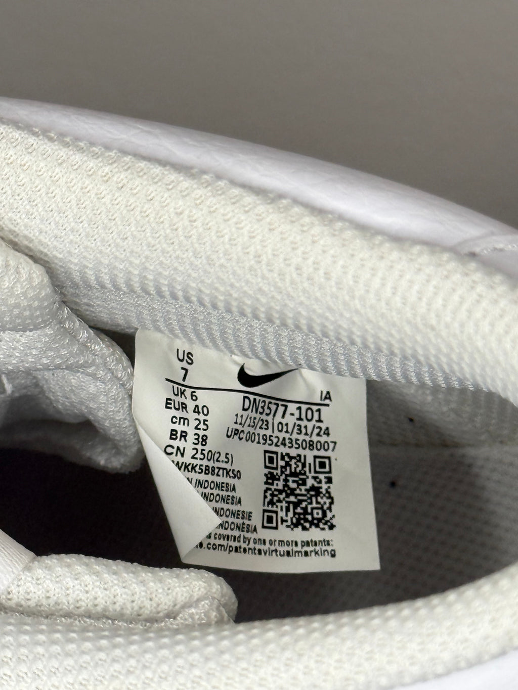 Nike Court Borough Mid 2 – White / Black