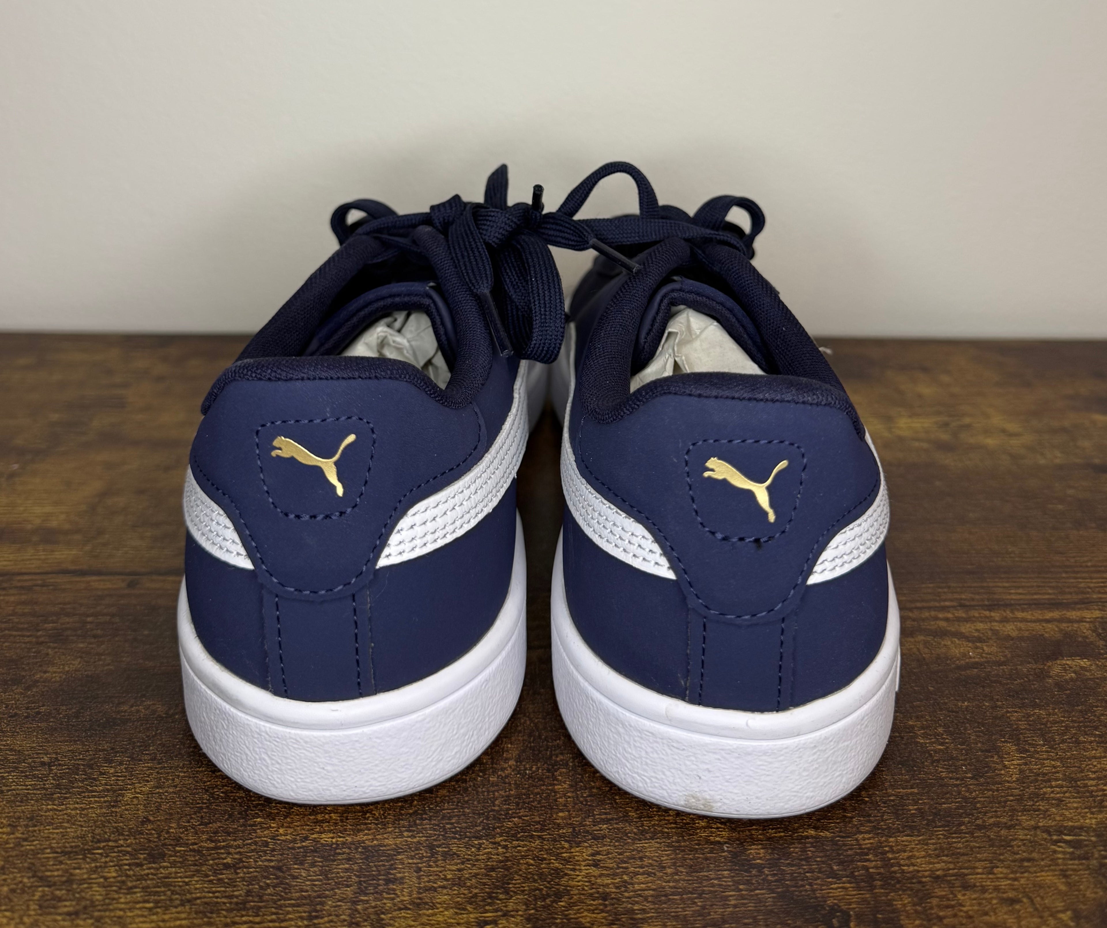 PUMA Smash 3.0 Buck –  Peacoat / White / Gold