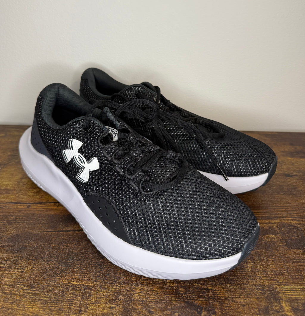 Under Armour UA Surge 4 – Black / White