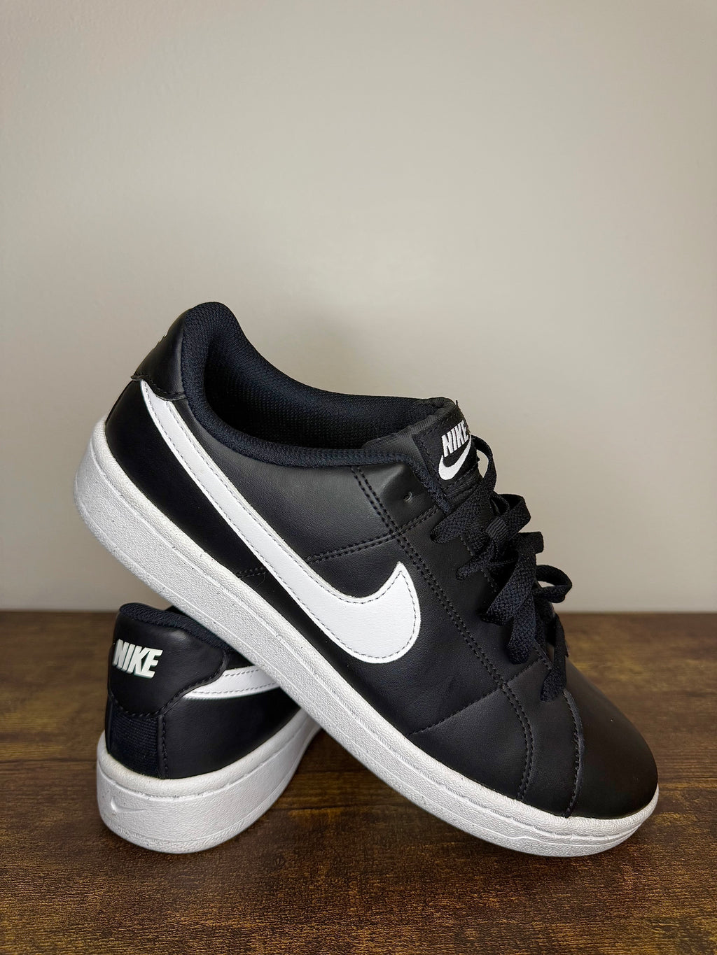 Nike Court Royale 2 – Black / White