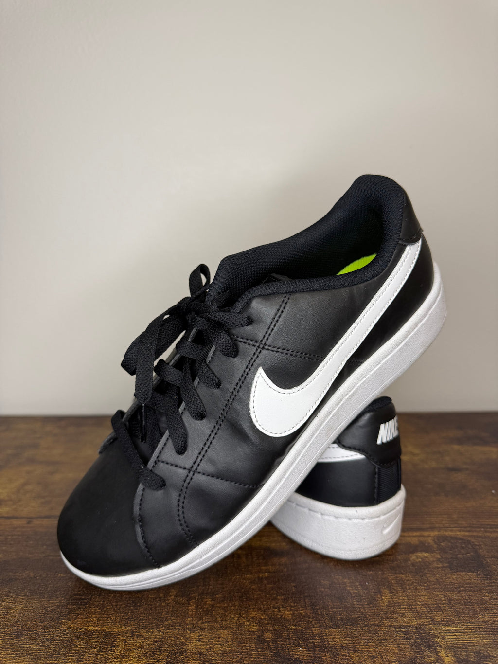 Nike Court Royale 2 – Black / White