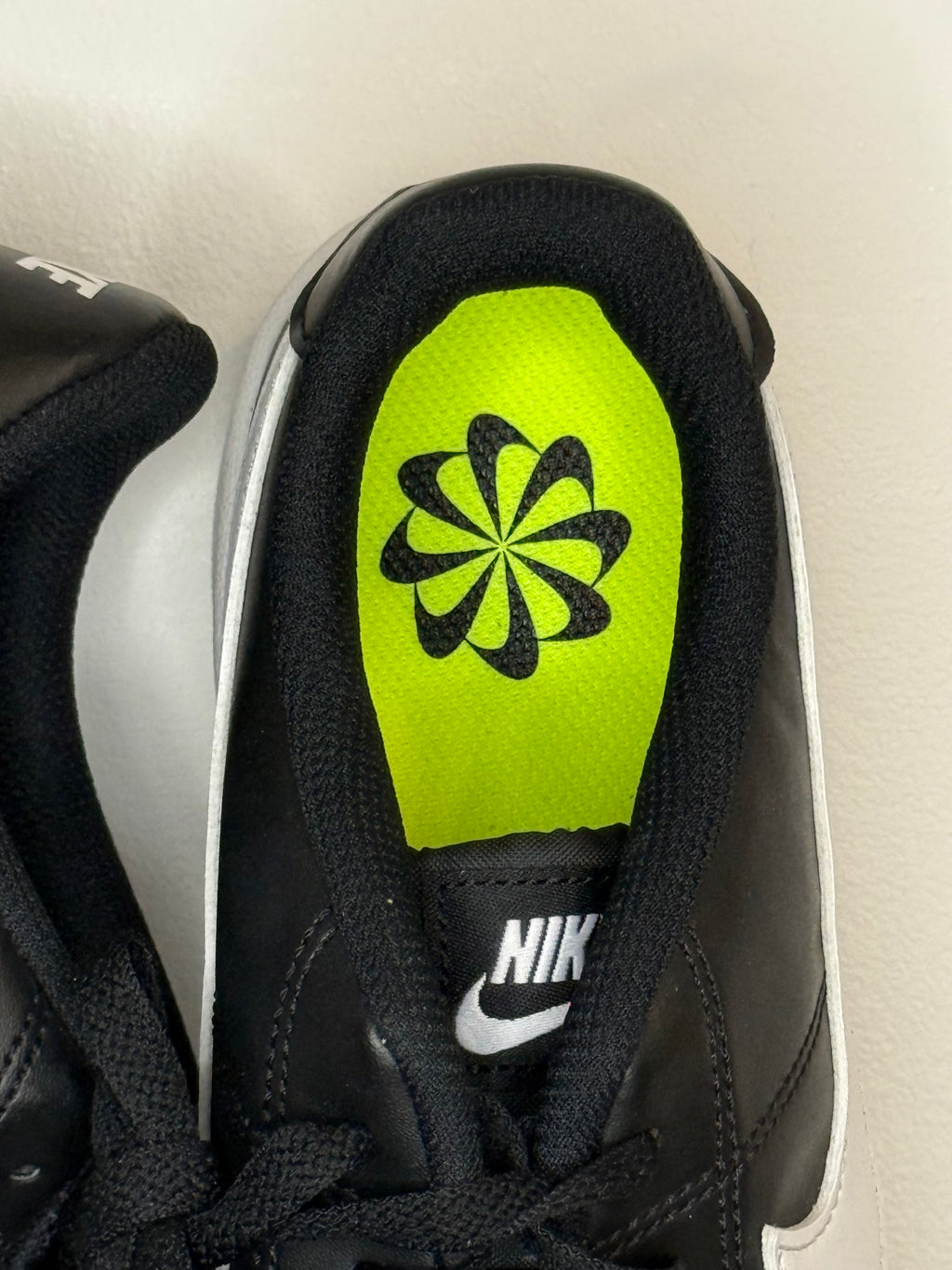 Nike Court Royale 2 – Black / White