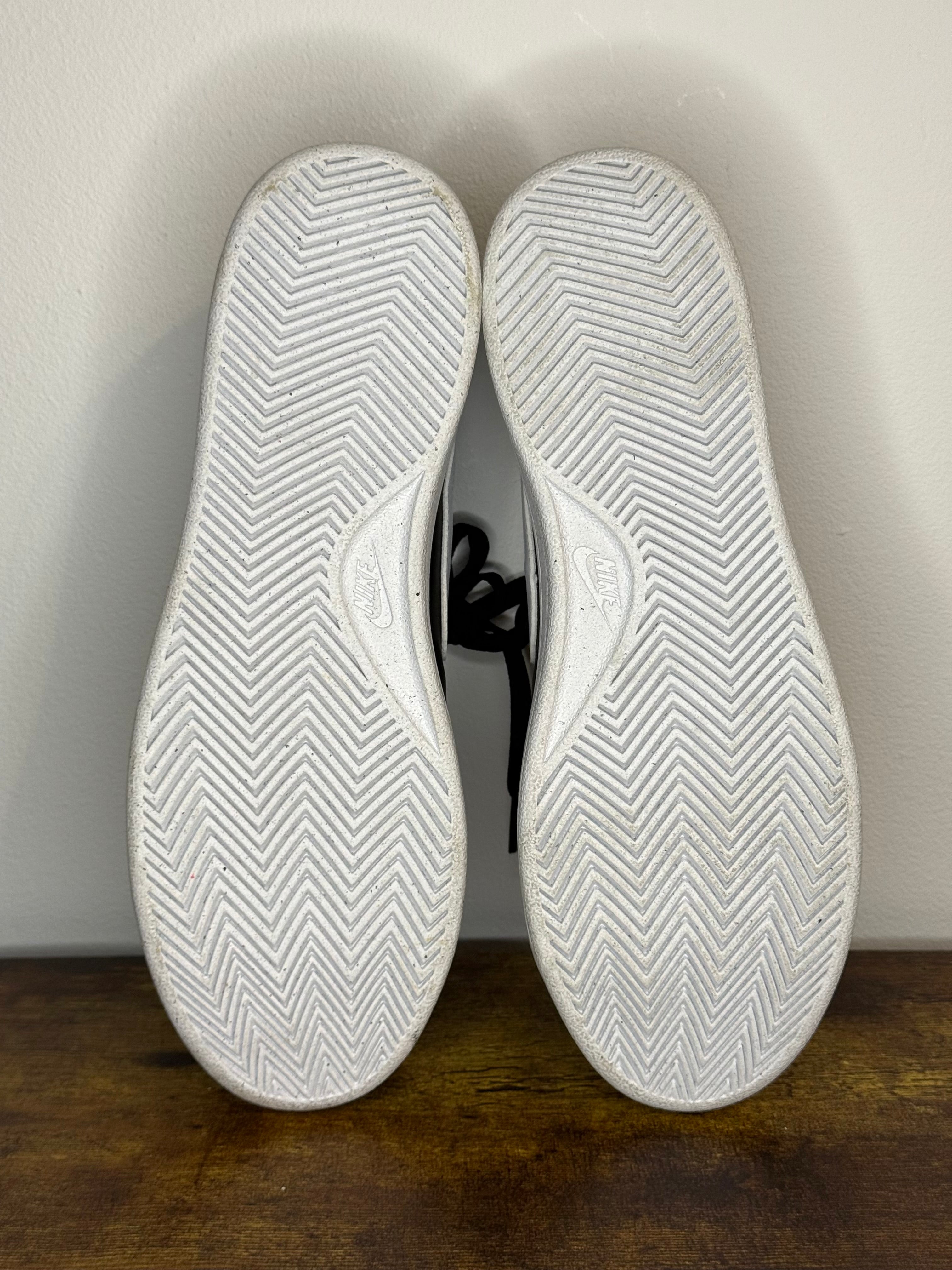 Nike Court Royale 2 – Black / White